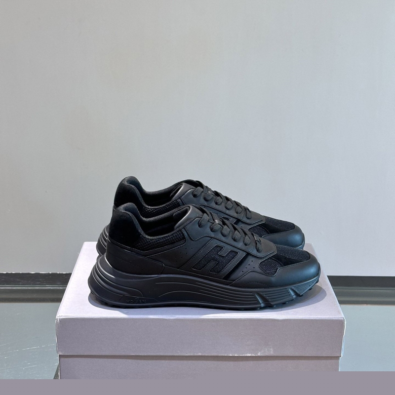 H**mes sneakers